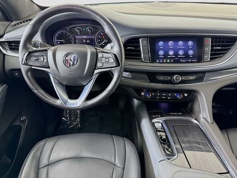 Used 2023 Buick Enclave Essence FWD image 20