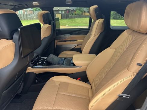 Used 2026 Cadillac Escalade IQ Sport 2 AWD/4WD image 12