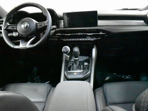Used 2024 Alfa Romeo Tonale Ti image 18