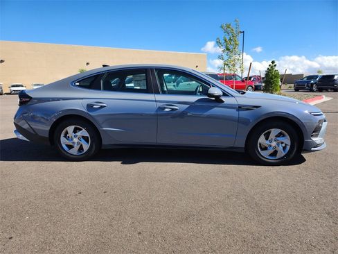 New 2026 Hyundai Sonata SE image 3