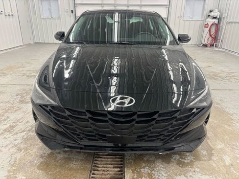 Used 2023 Hyundai Elantra SEL w/ Convenience Package image 13