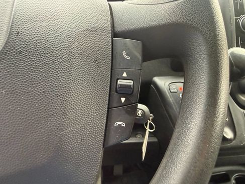 Used 2021 RAM ProMaster 2500 w/ Convenience Group FWD image 21