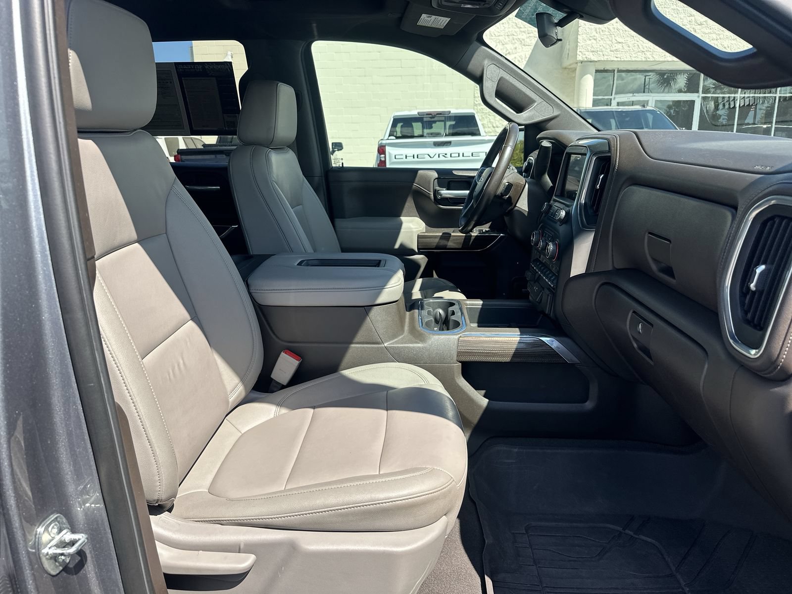 Used 2021 Chevrolet Silverado 1500 RST w/ Convenience Package II AWD/4WD image 22
