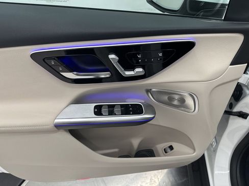 New 2026 Mercedes-Benz GLC 300 image 11