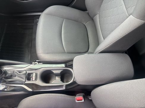 Used 2022 Toyota Corolla LE image 30