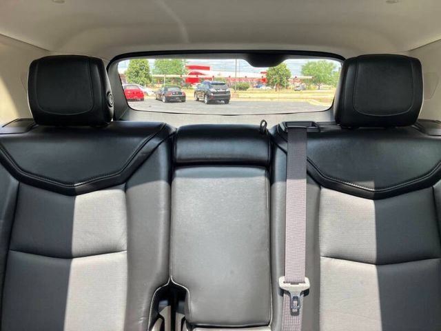 Used 2018 Cadillac XT5 Luxury w/ Driver Awareness Package AWD/4WD image 21