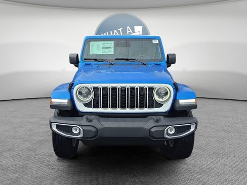 New 2026 Jeep Wrangler Sahara w/ Whitecap Package image 9