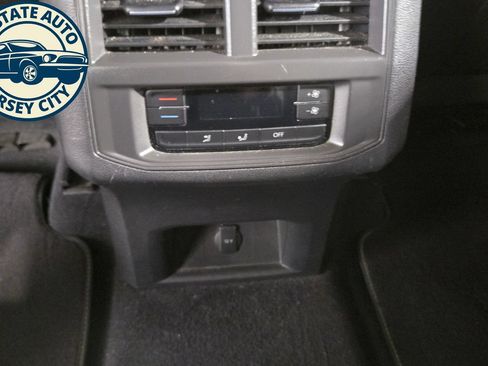 Used 2023 Volkswagen Atlas SE AWD/4WD image 27