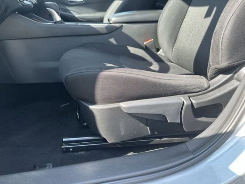 Used 2023 Nissan Sentra SV image 25