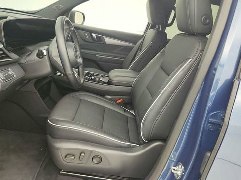 Certified 2025 Buick Enclave Preferred image 15