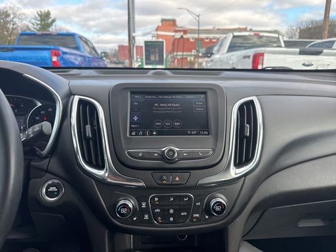 Used 2023 Chevrolet Equinox LT image 22