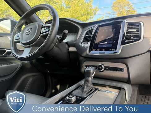 Certified 2022 Volvo XC90 T6 Inscription w/ Lounge Package image 32
