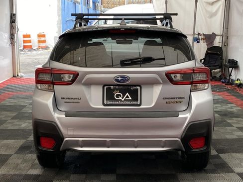 Used 2022 Subaru Crosstrek 2.5i Sport w/ Moonroof Package AWD/4WD image 5