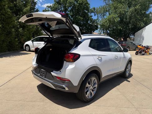 Used 2023 Buick Encore GX Essence w/ Experience Buick Package FWD image 32