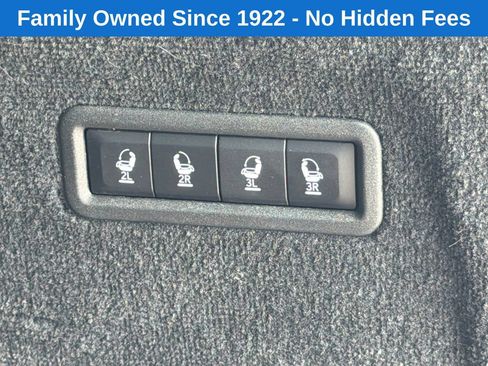 Used 2025 Jeep Grand Wagoneer L Series II Obsidian w/ Quick Order Packagew 28T AWD/4WD image 19