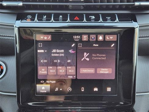 New 2025 Jeep Grand Cherokee Altitude image 12