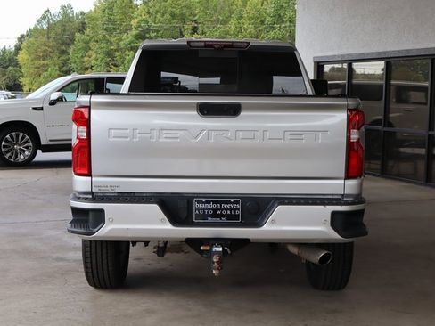 Used 2020 Chevrolet Silverado 3500 High Country w/ Technology Package image 4