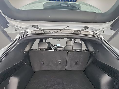 Used 2025 Ford Escape ST-Line Select AWD/4WD image 11