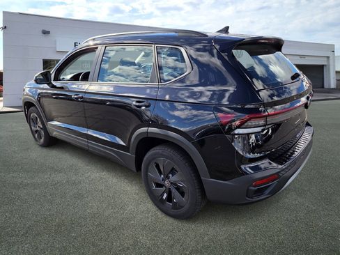 New 2026 Volkswagen Taos S FWD image 4