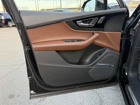 Used 2018 Audi Q7 3.0T Prestige w/ Prestige Package image 27