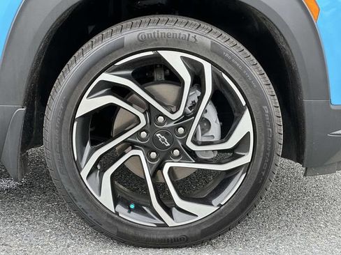 Used 2025 Chevrolet TrailBlazer RS w/ Convenience Package AWD/4WD image 7