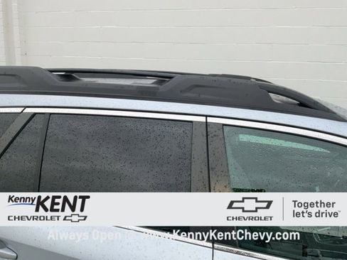 Used 2023 Subaru Outback Premium image 12