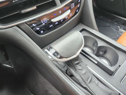 Used 2017 Cadillac CT6 Luxury AWD/4WD image 32