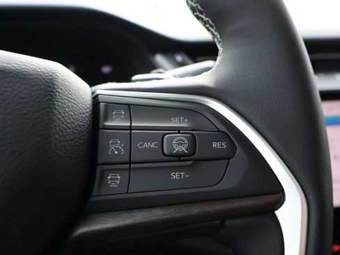 New 2026 Jeep Grand Cherokee L Limited image 30