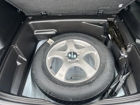 Used 2023 Jeep Grand Cherokee Limited image 31