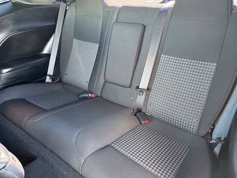 Used 2022 Dodge Challenger GT image 6