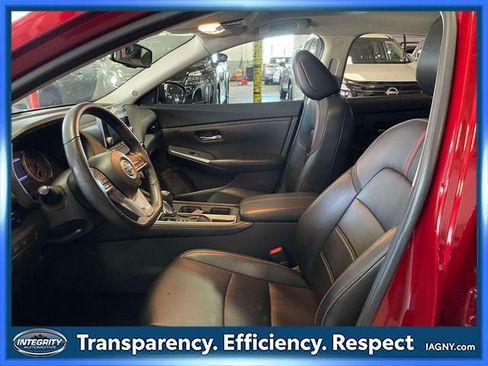 Used 2021 Nissan Sentra SR w/ SR Premium Package FWD image 15