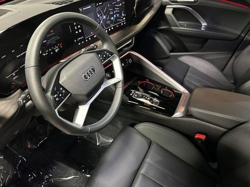 Used 2025 Audi Q5 Premium Plus w/ Premium Plus AWD/4WD image 9