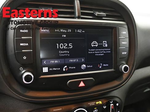Used 2023 Kia Soul LX FWD image 18
