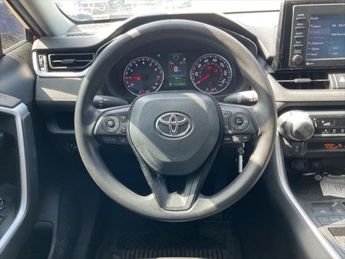 Used 2020 Toyota RAV4 LE w/ All Weather Liner Package FWD image 28