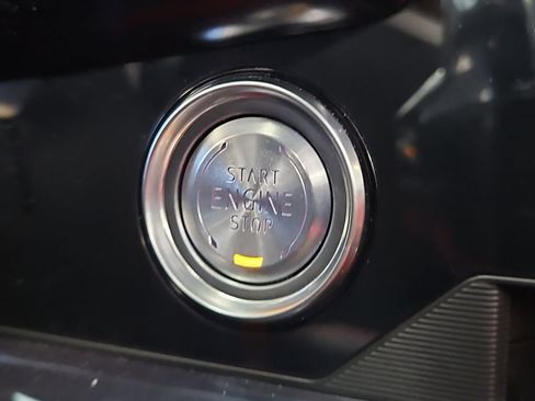 Used 2024 Chevrolet Corvette Stingray Premium Conv w/ Z51 Performance Package RWD image 24