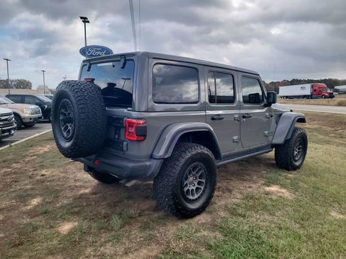 Used 2022 Jeep Wrangler Unlimited Rubicon w/ Xtreme Recon 35" Tire Package image 3