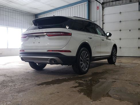 Used 2025 Lincoln Corsair Reserve w/ Equipment Group 202A image 3