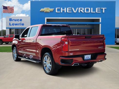 Used 2024 Chevrolet Silverado 1500 High Country w/ High Country Premium Package AWD/4WD image 4