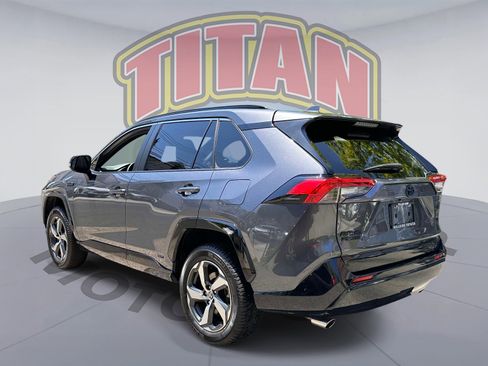 Used 2024 Toyota RAV4 SE w/ Weather & Moonroof Package AWD/4WD image 3