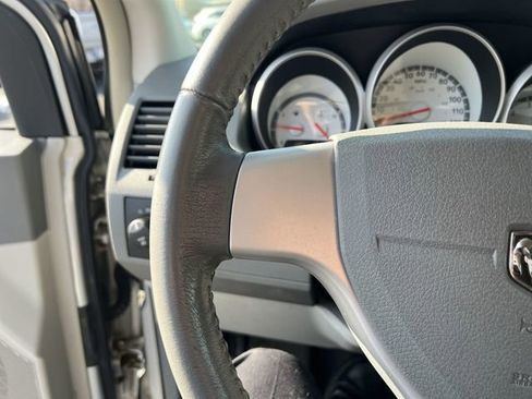 Used 2009 Dodge Grand Caravan SXT image 22
