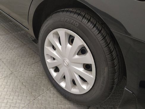 Used 2019 Nissan Versa S Plus FWD image 31