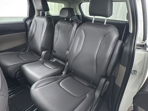 New 2026 Kia Carnival image 12