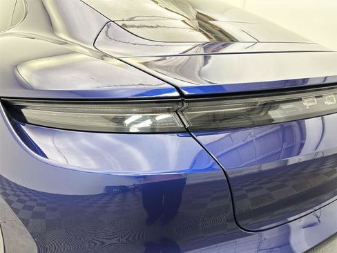 Used 2020 Porsche Taycan Turbo image 19