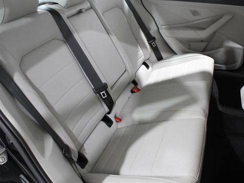 Certified 2023 Volkswagen Jetta SE image 16