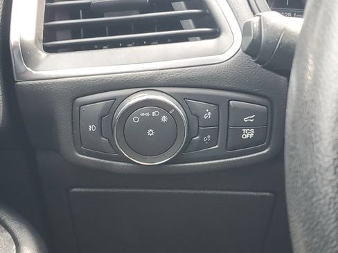 Used 2022 Ford Edge Titanium w/ Equipment Group 301A AWD/4WD image 20