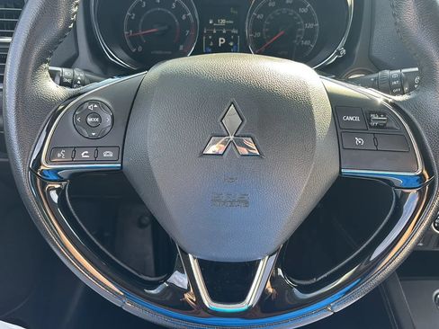 Used 2020 Mitsubishi Outlander Sport SE image 10