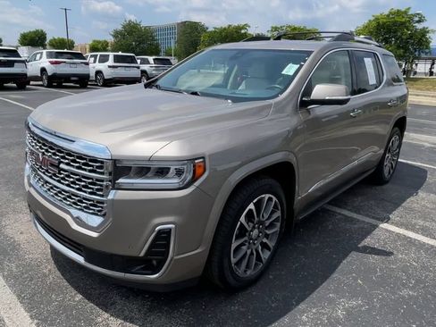 Used 2022 GMC Acadia Denali w/ Denali Ultimate Package AWD/4WD image 6
