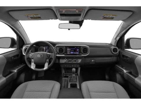 Used 2020 Toyota Tacoma SR5 RWD image 4