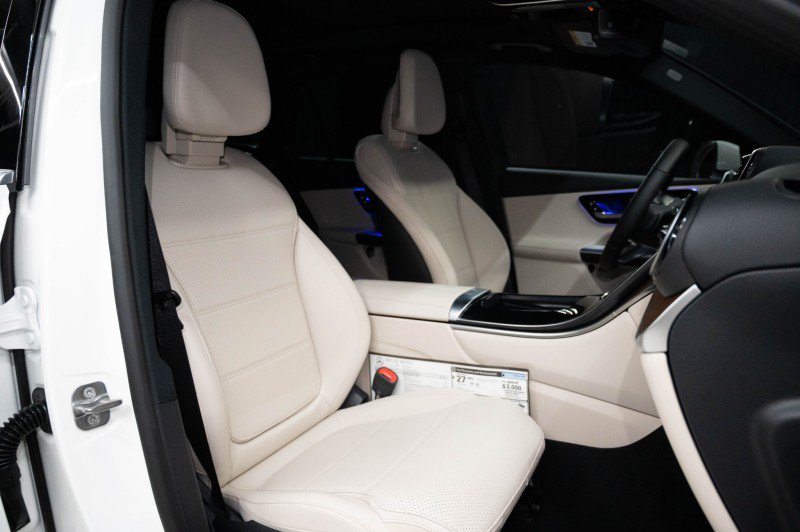 New 2027 Mercedes-Benz GLC 300 image 12