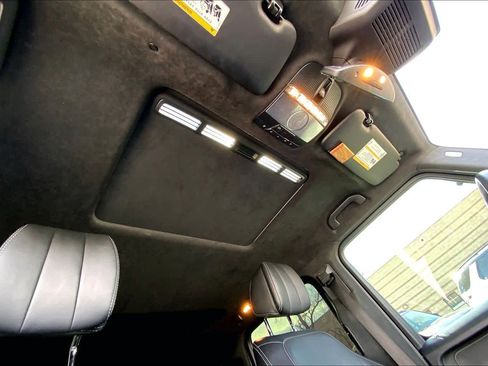 Used 2020 Mercedes-Benz G 550 image 12